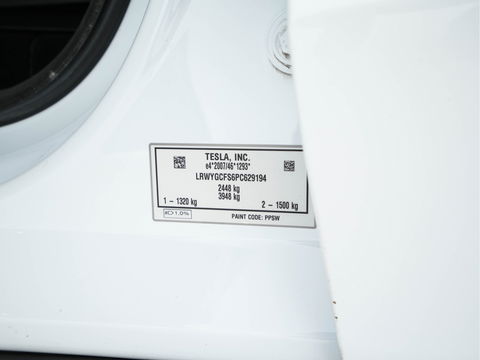 Tesla Model Y RWD 58 kWh [ 3-Fase ] {SOH-93%} (INCL-BTW) Aut. *PANO | AUTO-PILOT | LUXURY-LEATHER | TOP-VIEW | NAVI-FULLMAP | MATRIX-LED | DIGI-COCKPIT | KEYLESS | CAMERA | DAB+ | HEATED-COMFORTSEATS | PRIVACY-GLASS*