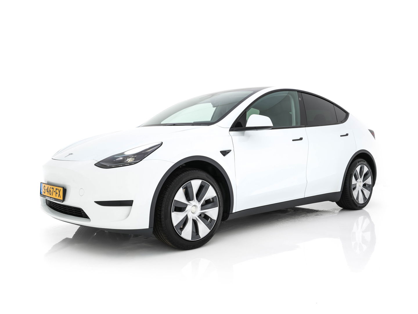 Tesla Model Y RWD 58 kWh [ 3-Fase ] {SOH-93%} (INCL-BTW) Aut. *PANO | AUTO-PILOT | LUXURY-LEATHER | TOP-VIEW | NAVI-FULLMAP | MATRIX-LED | DIGI-COCKPIT | KEYLESS | CAMERA | DAB+ | HEATED-COMFORTSEATS | PRIVACY-GLASS*