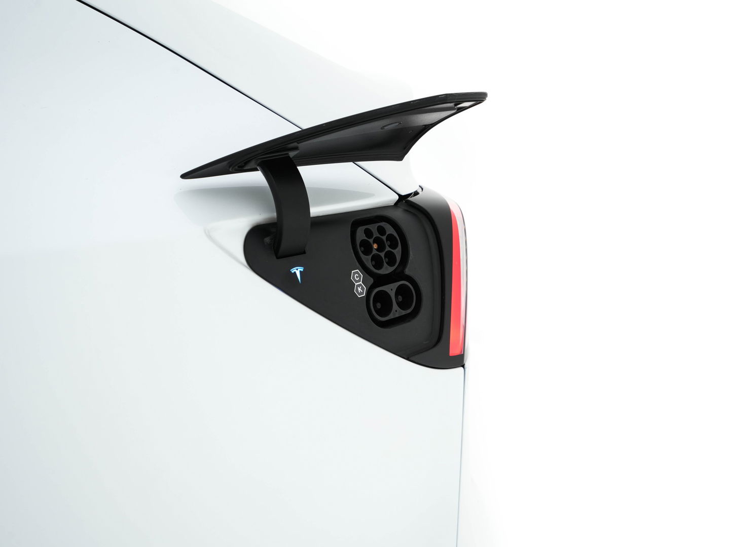 Tesla Model Y RWD 58 kWh [ 3-Fase ] {SOH-93%} (INCL-BTW) Aut. *PANO | AUTO-PILOT | LUXURY-LEATHER | TOP-VIEW | NAVI-FULLMAP | MATRIX-LED | DIGI-COCKPIT | KEYLESS | CAMERA | DAB+ | HEATED-COMFORTSEATS | PRIVACY-GLASS*