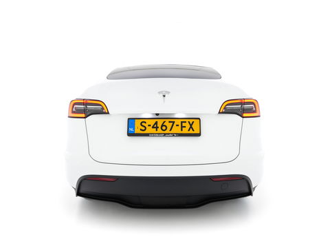 Tesla Model Y RWD 58 kWh [ 3-Fase ] {SOH-93%} (INCL-BTW) Aut. *PANO | AUTO-PILOT | LUXURY-LEATHER | TOP-VIEW | NAVI-FULLMAP | MATRIX-LED | DIGI-COCKPIT | KEYLESS | CAMERA | DAB+ | HEATED-COMFORTSEATS | PRIVACY-GLASS*