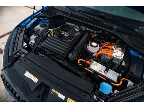 Škoda Octavia Combi 1.4 TSI RS iV PHEV | ALCANTARA SPORT COMFORT STOELEN ! TREKHAAK