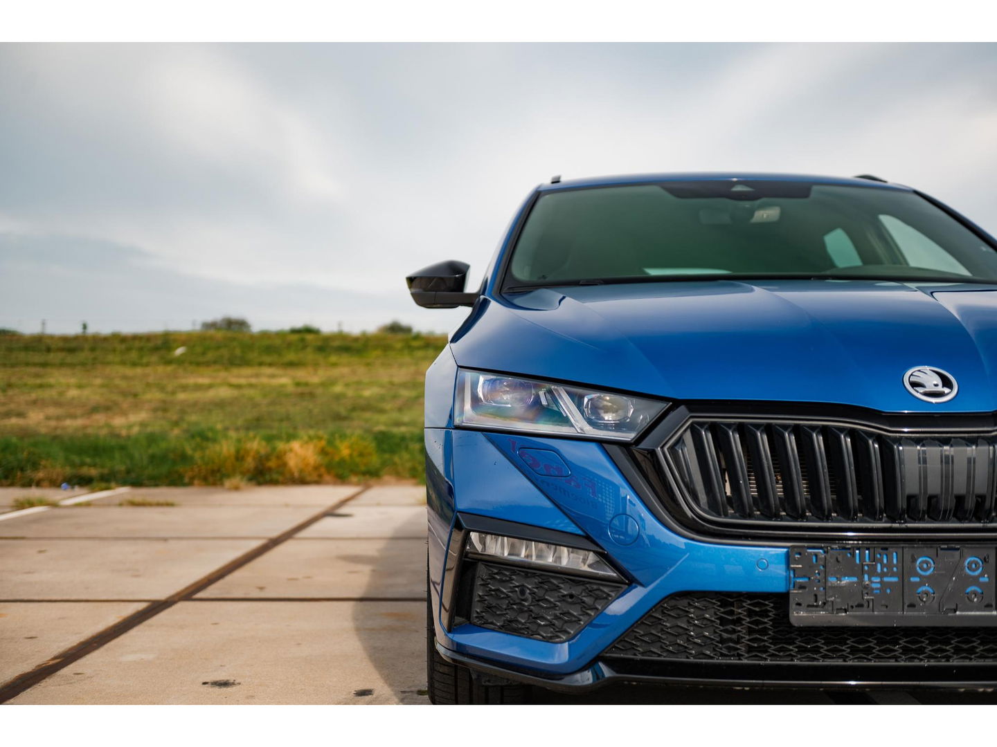 Škoda Octavia Combi 1.4 TSI RS iV PHEV | ALCANTARA SPORT COMFORT STOELEN ! TREKHAAK