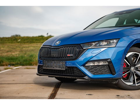 Škoda Octavia Combi 1.4 TSI RS iV PHEV | ALCANTARA SPORT COMFORT STOELEN ! TREKHAAK