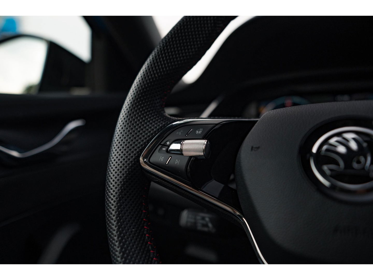 Škoda Octavia Combi 1.4 TSI RS iV PHEV | ALCANTARA SPORT COMFORT STOELEN ! TREKHAAK