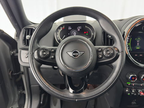 MINI Countryman 1.5 Cooper Boardwalk Edition Aut. *PANO | HEAD-UP | ADAPTIVE-CRUISE | LUXURY-LEATHER | FULL-LED | HARMAN/KARDON | CAMERA | KEYLESS | HEATED-SPORTSEATS | AMBIENT-LIGHT | DAB+ | ECC | PDC | 18''ALU*