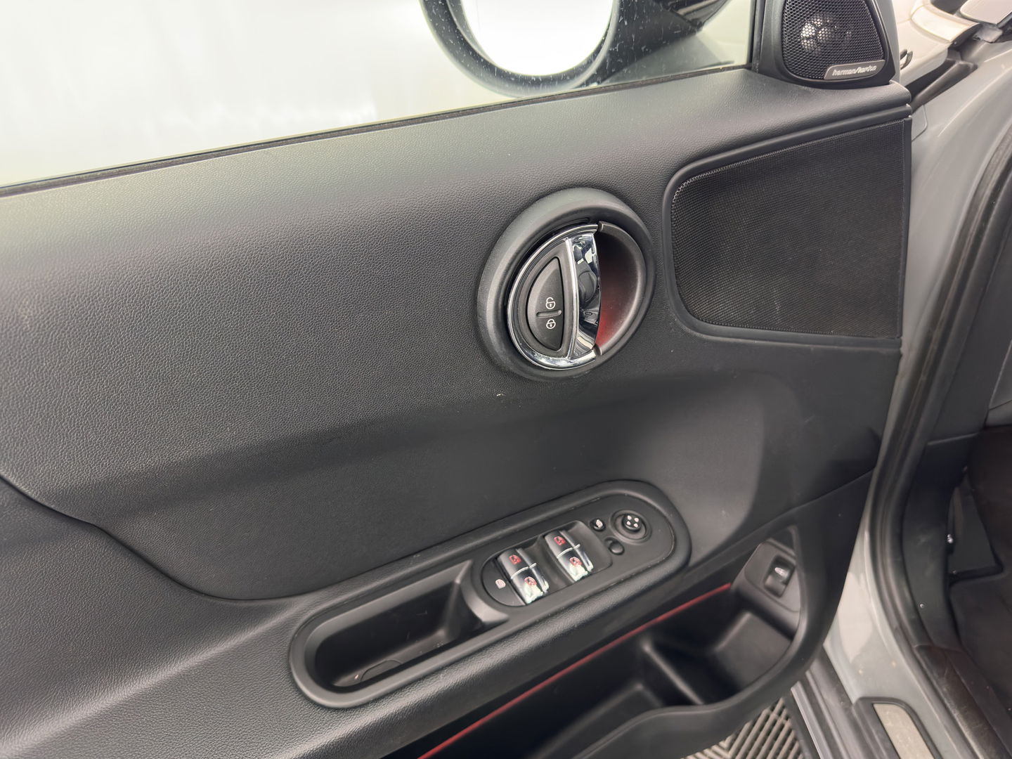 MINI Countryman 1.5 Cooper Boardwalk Edition Aut. *PANO | HEAD-UP | ADAPTIVE-CRUISE | LUXURY-LEATHER | FULL-LED | HARMAN/KARDON | CAMERA | KEYLESS | HEATED-SPORTSEATS | AMBIENT-LIGHT | DAB+ | ECC | PDC | 18''ALU*