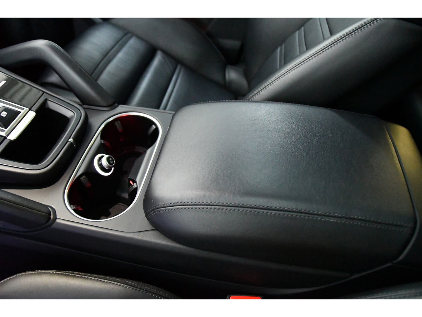 Porsche Cayenne Coupé 3.0 E-Hybrid *Glazendak*Elektrischetrekhaak*Bose*