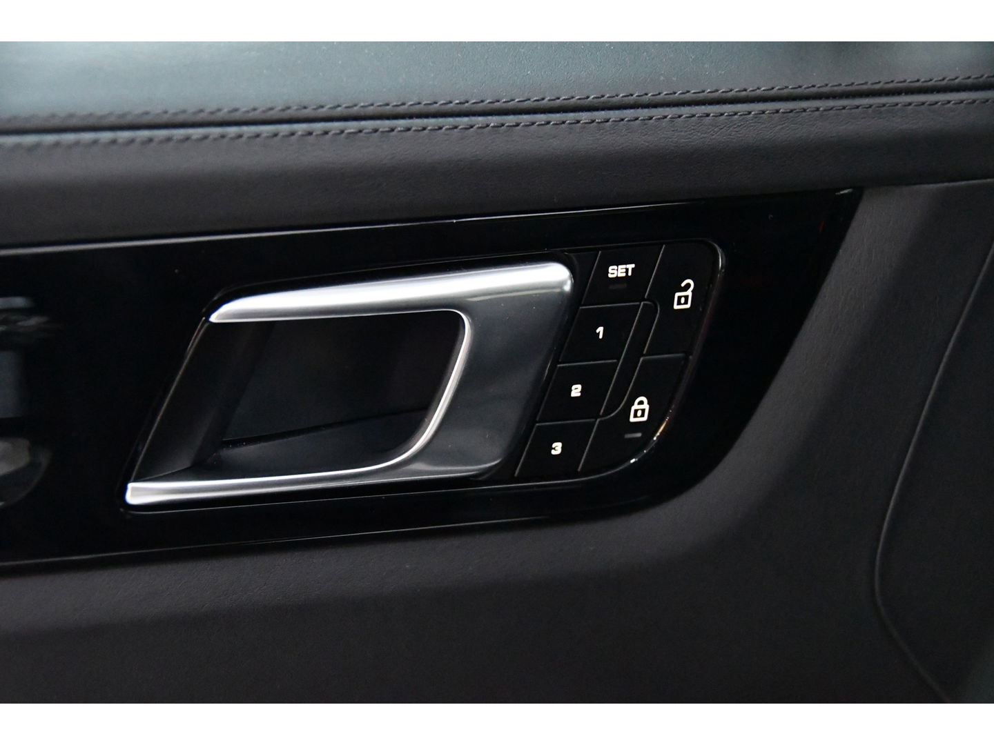 Porsche Cayenne Coupé 3.0 E-Hybrid *Glazendak*Elektrischetrekhaak*Bose*