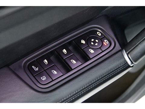 Porsche Cayenne Coupé 3.0 E-Hybrid *Glazendak*Elektrischetrekhaak*Bose*