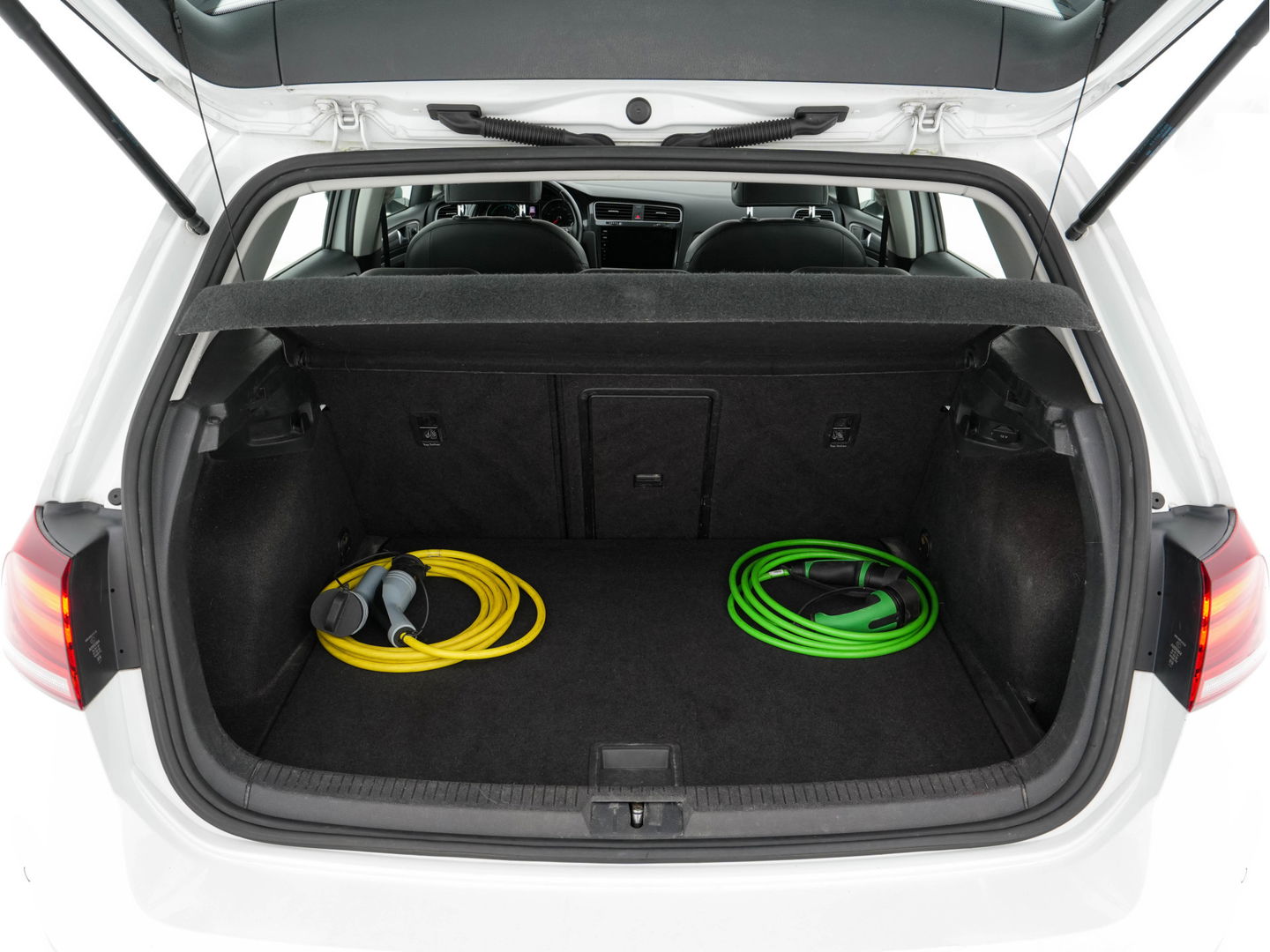 Volkswagen e-Golf (SOH-86%) Aut. *HEAT-PUMP | LUXURY-LEATHER | FULL-LED | NAVI-FULLMAP | CAMERA | HEATED-SPORTSEATS | ECC | CCS-FASTLOADER | PDC | CARPLAY | CRUISE | 16''ALU*