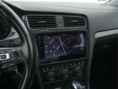 Volkswagen e-Golf (SOH-86%) Aut. *HEAT-PUMP | LUXURY-LEATHER | FULL-LED | NAVI-FULLMAP | CAMERA | HEATED-SPORTSEATS | ECC | CCS-FASTLOADER | PDC | CARPLAY | CRUISE | 16''ALU*