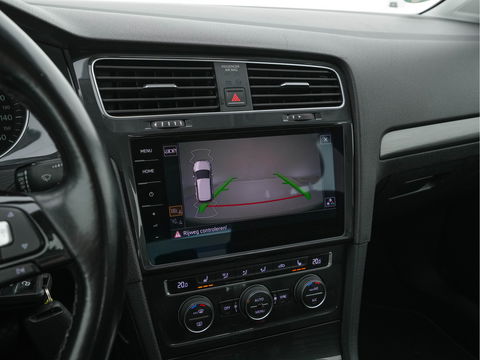 Volkswagen e-Golf (SOH-86%) Aut. *HEAT-PUMP | LUXURY-LEATHER | FULL-LED | NAVI-FULLMAP | CAMERA | HEATED-SPORTSEATS | ECC | CCS-FASTLOADER | PDC | CARPLAY | CRUISE | 16''ALU*