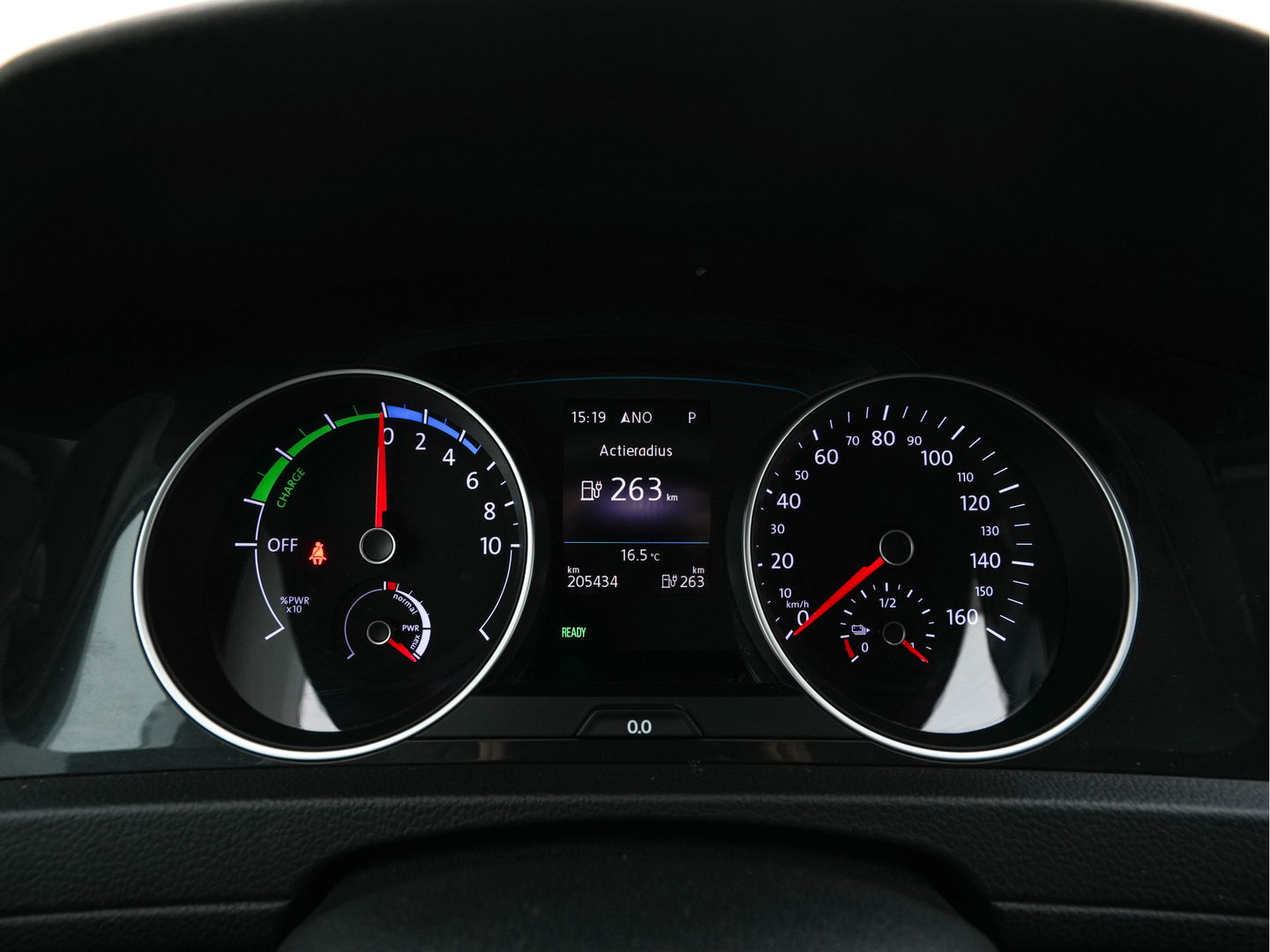 Volkswagen e-Golf (SOH-86%) Aut. *HEAT-PUMP | LUXURY-LEATHER | FULL-LED | NAVI-FULLMAP | CAMERA | HEATED-SPORTSEATS | ECC | CCS-FASTLOADER | PDC | CARPLAY | CRUISE | 16''ALU*