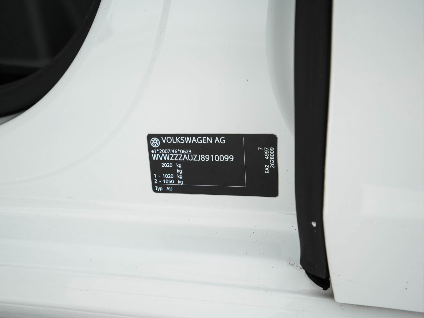 Volkswagen e-Golf (SOH-86%) Aut. *HEAT-PUMP | LUXURY-LEATHER | FULL-LED | NAVI-FULLMAP | CAMERA | HEATED-SPORTSEATS | ECC | CCS-FASTLOADER | PDC | CARPLAY | CRUISE | 16''ALU*