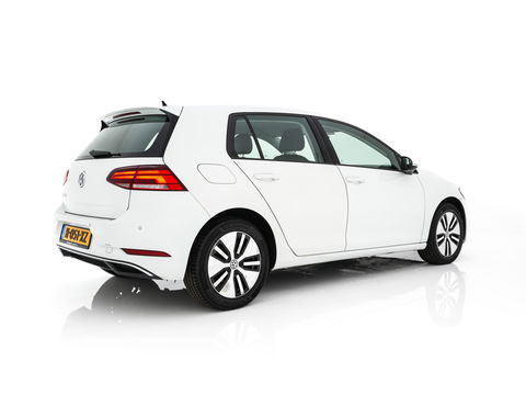 Volkswagen e-Golf (SOH-86%) Aut. *HEAT-PUMP | LUXURY-LEATHER | FULL-LED | NAVI-FULLMAP | CAMERA | HEATED-SPORTSEATS | ECC | CCS-FASTLOADER | PDC | CARPLAY | CRUISE | 16''ALU*