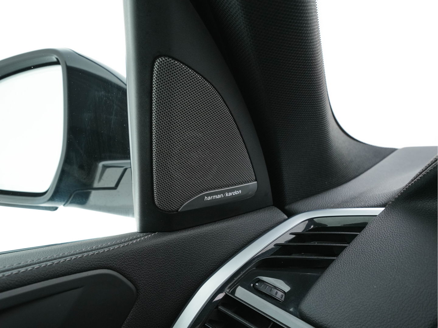 BMW X5 xDrive45e M-Sport High Executive Plug-in (INCL-BTW) *PANO | HEAD-UP | LASER-LIGHT | ADAPTIVE-CRUISE | LUXURY-LEATHER | HARMAN/KARDON | HEATED-SPORTSEATS | DIGI-COCKPIT | KEYLESS | DAB+ | MEMORY-PACK | CAMERA | NAVI-FULLMAP | 20''ALU