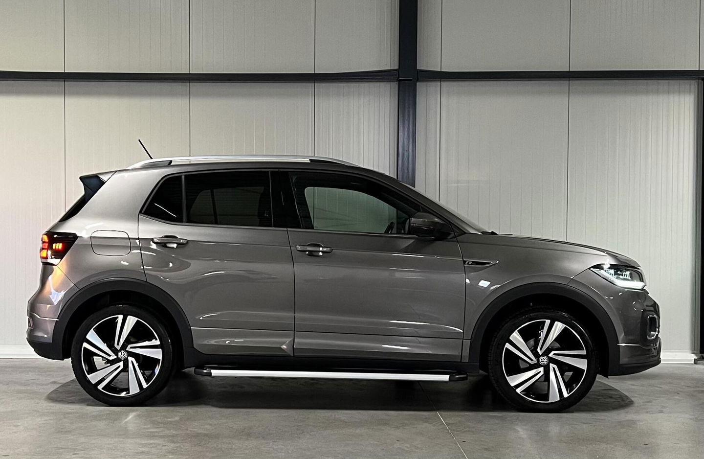 Volkswagen T-Cross 1.0 TSI 116PK DSG R-line Trekhaak Beats