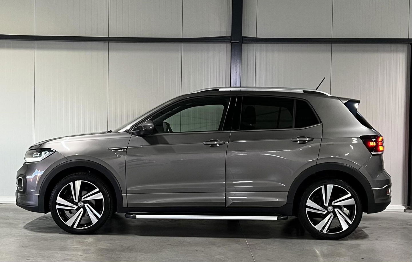 Volkswagen T-Cross 1.0 TSI 116PK DSG R-line Trekhaak Beats
