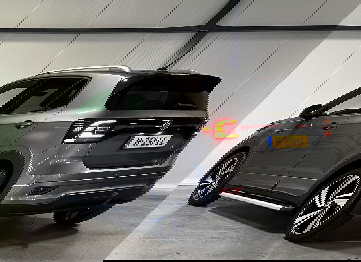 Volkswagen T-Cross 1.0 TSI 116PK DSG R-line Trekhaak Beats