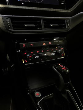 Volkswagen T-Cross 1.0 TSI 116PK DSG R-line Trekhaak Beats