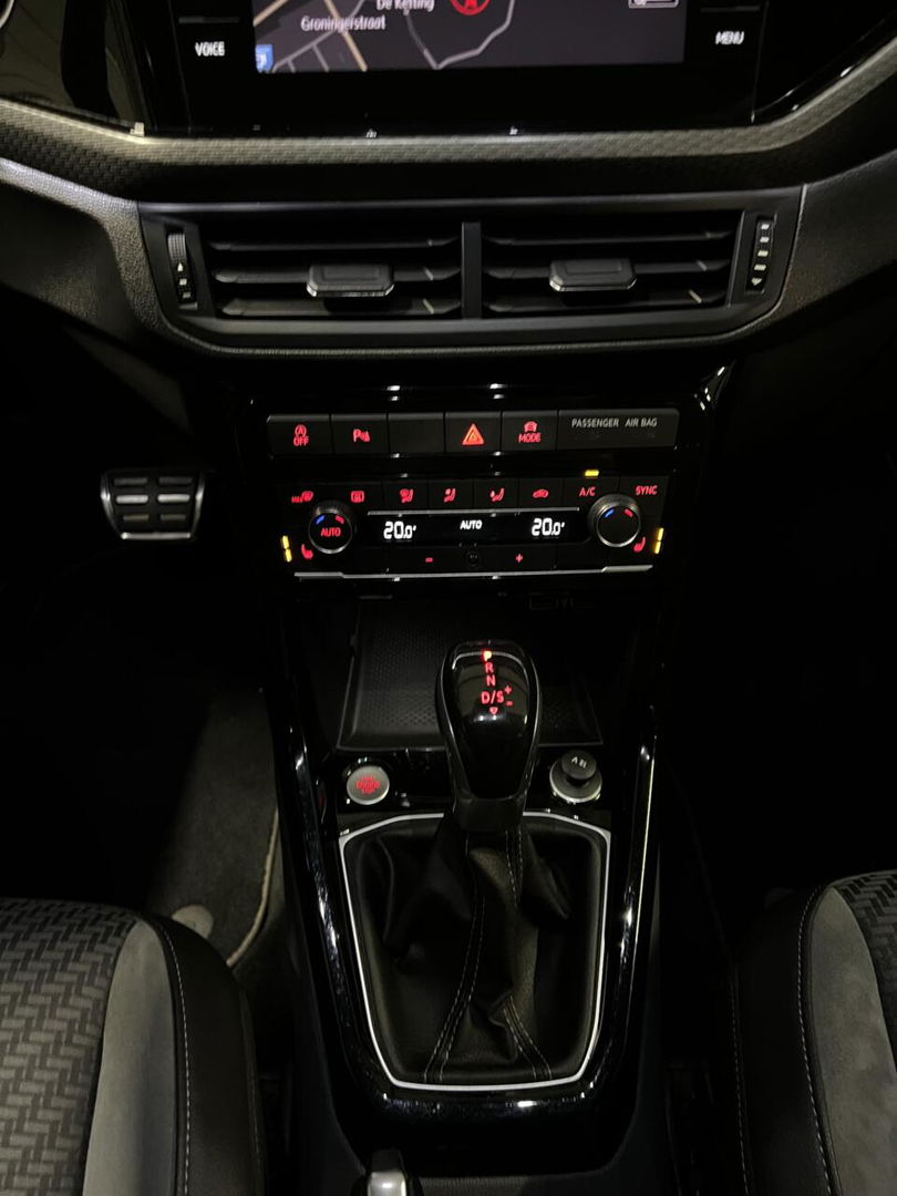 Volkswagen T-Cross 1.0 TSI 116PK DSG R-line Trekhaak Beats