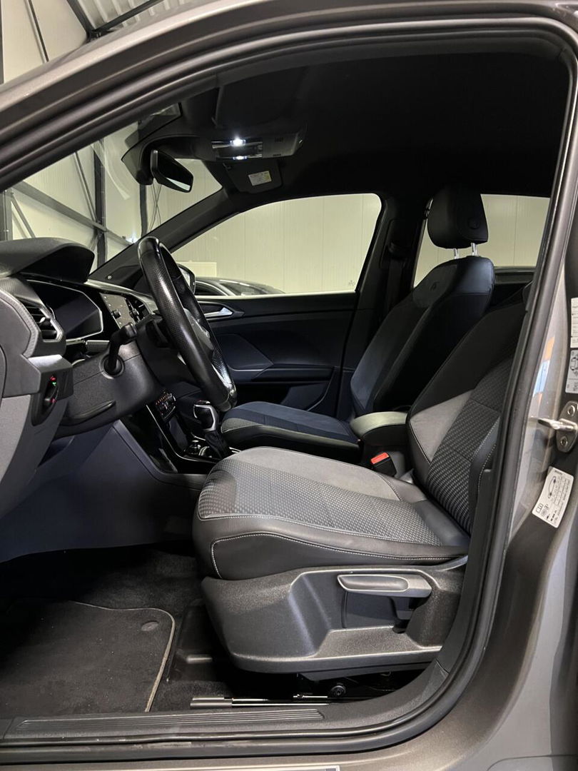 Volkswagen T-Cross 1.0 TSI 116PK DSG R-line Trekhaak Beats