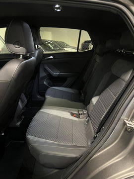 Volkswagen T-Cross 1.0 TSI 116PK DSG R-line Trekhaak Beats