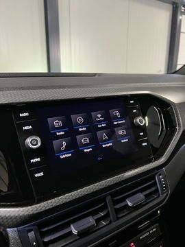 Volkswagen T-Cross 1.0 TSI 116PK DSG R-line Trekhaak Beats