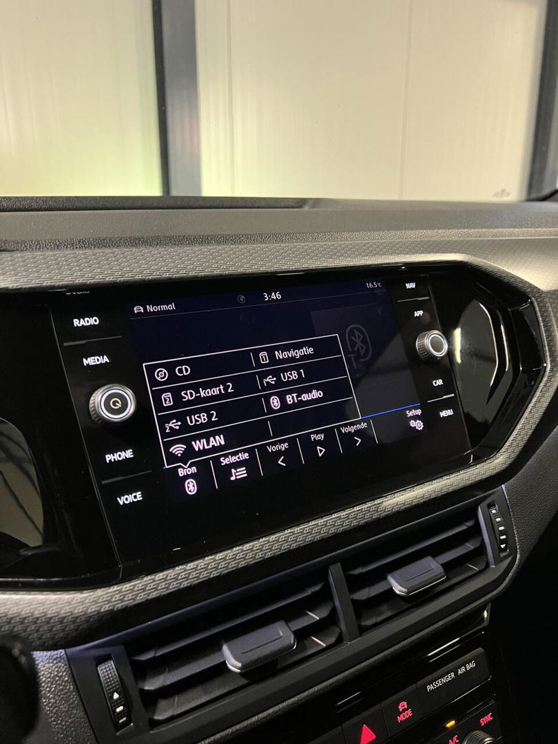 Volkswagen T-Cross 1.0 TSI 116PK DSG R-line Trekhaak Beats