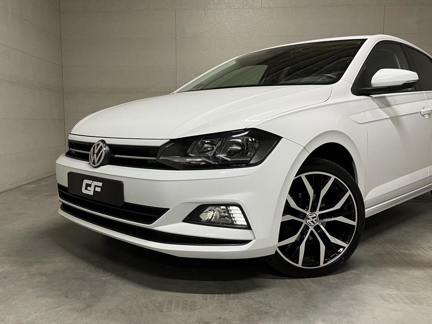 Volkswagen Polo 1.0 TSI 17'' R-line Carplay Navi ACC NAP