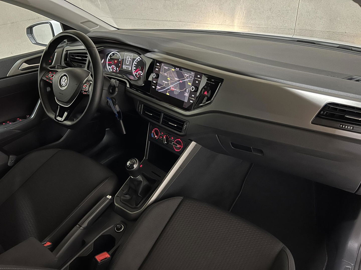 Volkswagen Polo 1.0 TSI 17'' R-line Carplay Navi ACC NAP