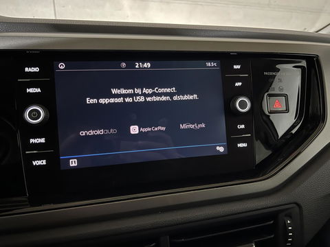 Volkswagen Polo 1.0 TSI 17'' R-line Carplay Navi ACC NAP