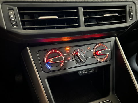 Volkswagen Polo 1.0 TSI 17'' R-line Carplay Navi ACC NAP