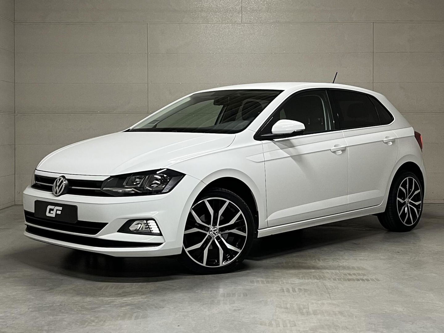 Volkswagen Polo 1.0 TSI 17'' R-line Carplay Navi ACC NAP