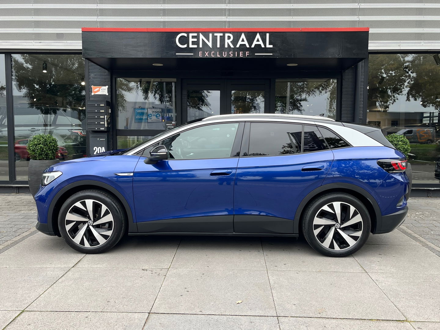 Volkswagen ID.4 First 77 kWh|Camera|ACC|Carplay|Navi|Ambient Light|NL-Auto|204PK