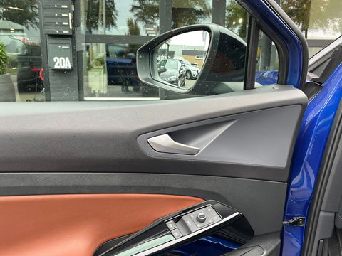 Volkswagen ID.4 First 77 kWh|Camera|ACC|Carplay|Navi|Ambient Light|NL-Auto|204PK
