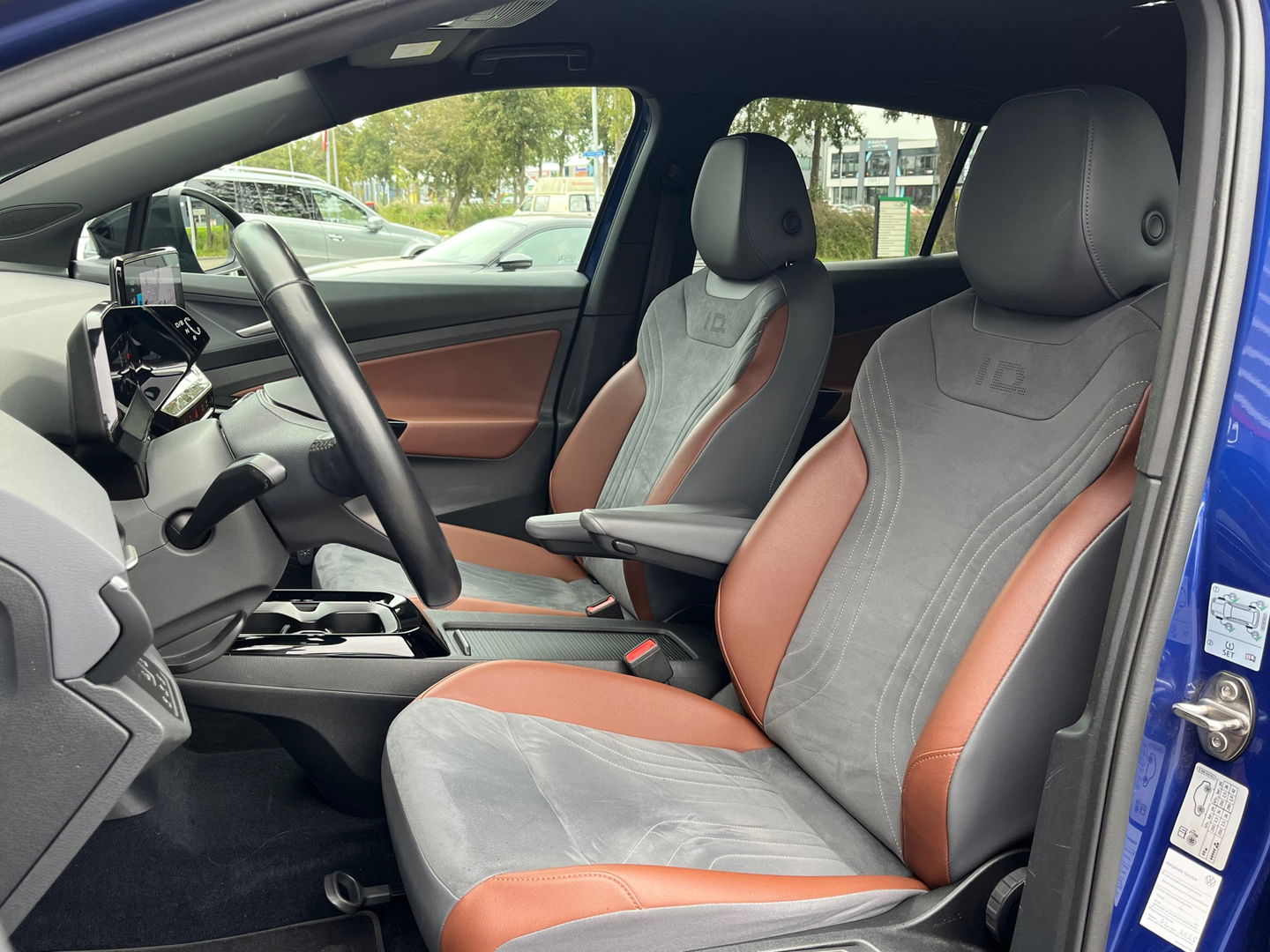 Volkswagen ID.4 First 77 kWh|Camera|ACC|Carplay|Navi|Ambient Light|NL-Auto|204PK