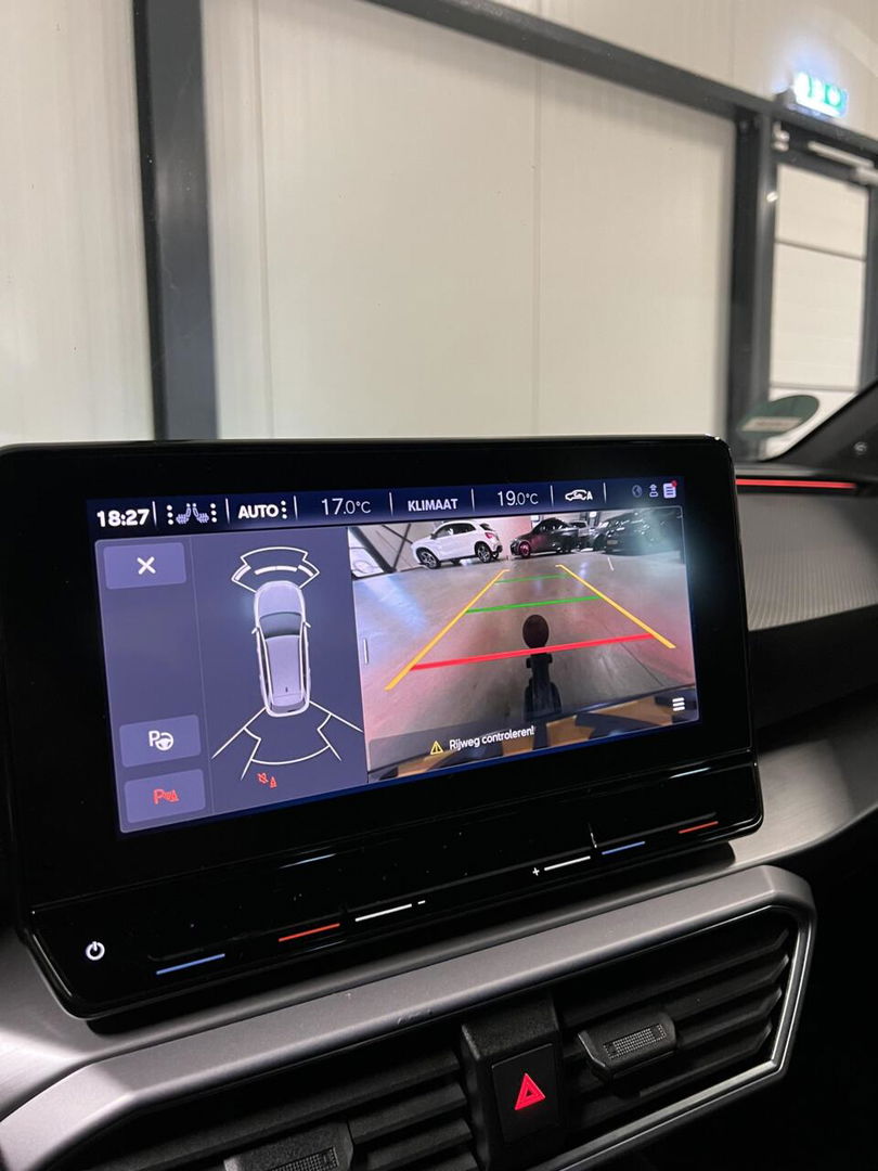 SEAT Leon Sportstourer 1.5 eTSI 150PK Virtual Trekhaak Clima