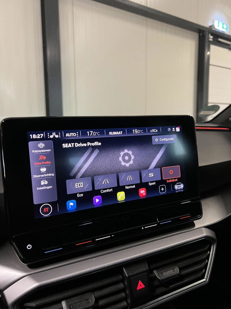 SEAT Leon Sportstourer 1.5 eTSI 150PK Virtual Trekhaak Clima