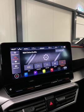 SEAT Leon Sportstourer 1.5 eTSI 150PK Virtual Trekhaak Clima