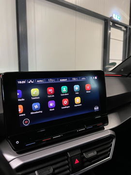 SEAT Leon Sportstourer 1.5 eTSI 150PK Virtual Trekhaak Clima