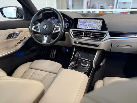 BMW 3 Serie Touring 330e Bus. Ed Plus M-Sport|SOH89%|Pano|Laser|HUD|Leer|Hifi|Trekhaak|Dravit grey