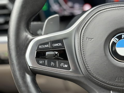 BMW 3 Serie Touring 330e Bus. Ed Plus M-Sport|SOH89%|Pano|Laser|HUD|Leer|Hifi|Trekhaak|Dravit grey