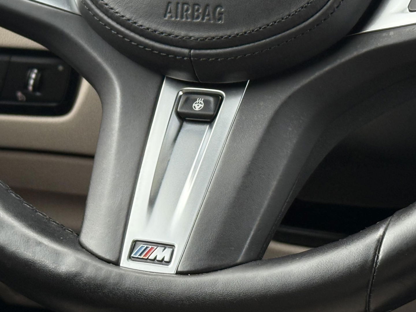 BMW 3 Serie Touring 330e Bus. Ed Plus M-Sport|SOH89%|Pano|Laser|HUD|Leer|Hifi|Trekhaak|Dravit grey