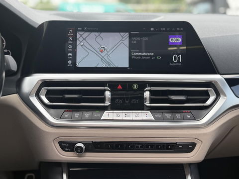 BMW 3 Serie Touring 330e Bus. Ed Plus M-Sport|SOH89%|Pano|Laser|HUD|Leer|Hifi|Trekhaak|Dravit grey