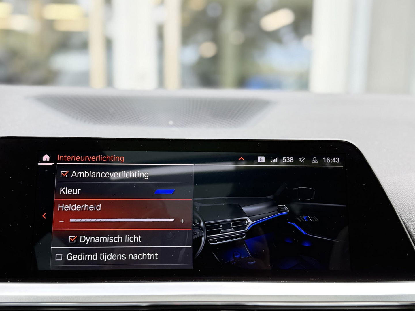 BMW 3 Serie Touring 330e Bus. Ed Plus M-Sport|SOH89%|Pano|Laser|HUD|Leer|Hifi|Trekhaak|Dravit grey