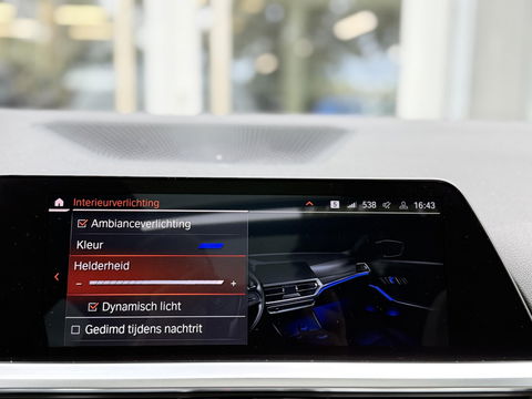 BMW 3 Serie Touring 330e Bus. Ed Plus M-Sport|SOH89%|Pano|Laser|HUD|Leer|Hifi|Trekhaak|Dravit grey