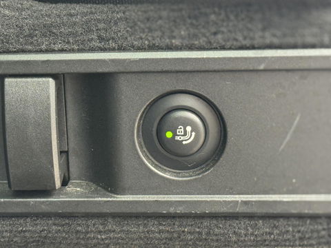 BMW 3 Serie Touring 330e Bus. Ed Plus M-Sport|SOH89%|Pano|Laser|HUD|Leer|Hifi|Trekhaak|Dravit grey