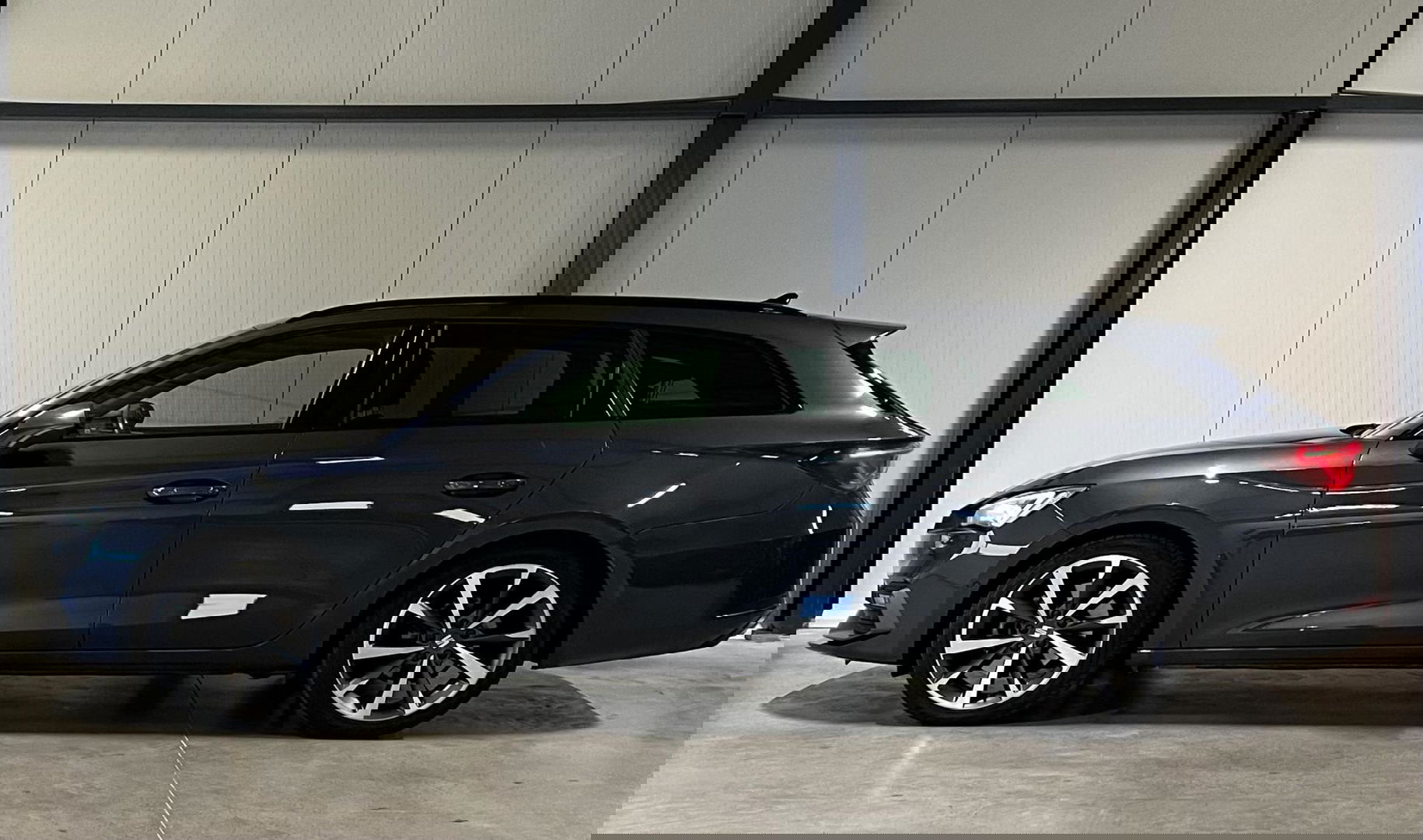 SEAT Leon Sportstourer 1.5 eTSI 150PK Virtual Trekhaak Clima