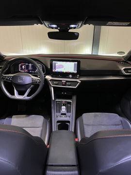 SEAT Leon Sportstourer 1.5 eTSI 150PK Virtual Trekhaak Clima